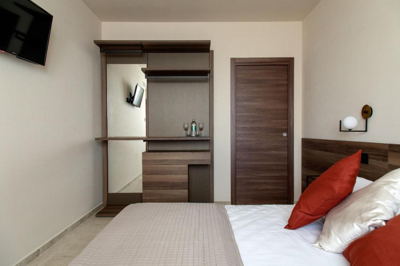 Hotel Destasu' Bed And Wellness Castel del Monte  Exterior foto