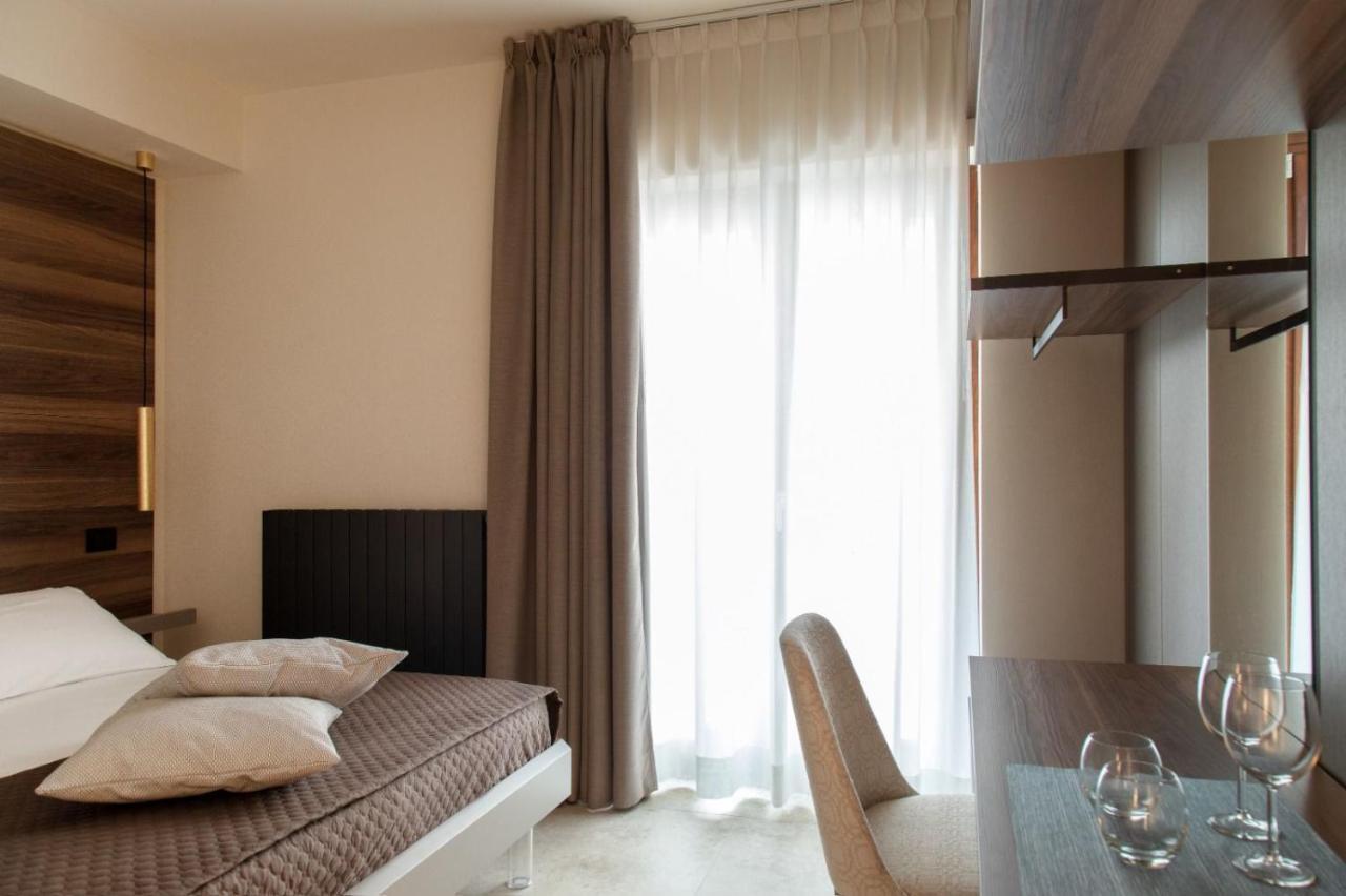 Hotel Destasu' Bed And Wellness Castel del Monte  Exterior foto