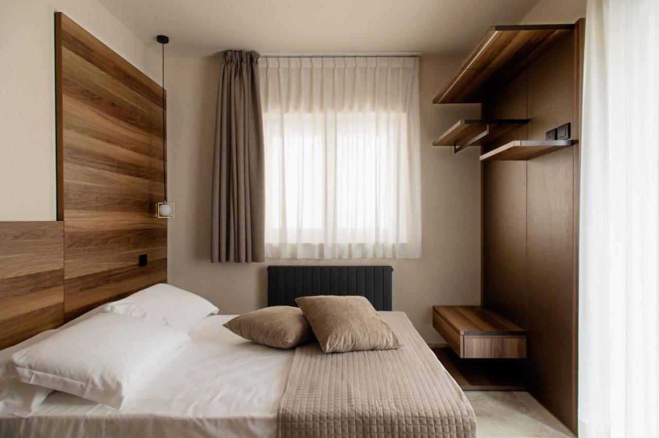 Hotel Destasu' Bed And Wellness Castel del Monte  Exterior foto