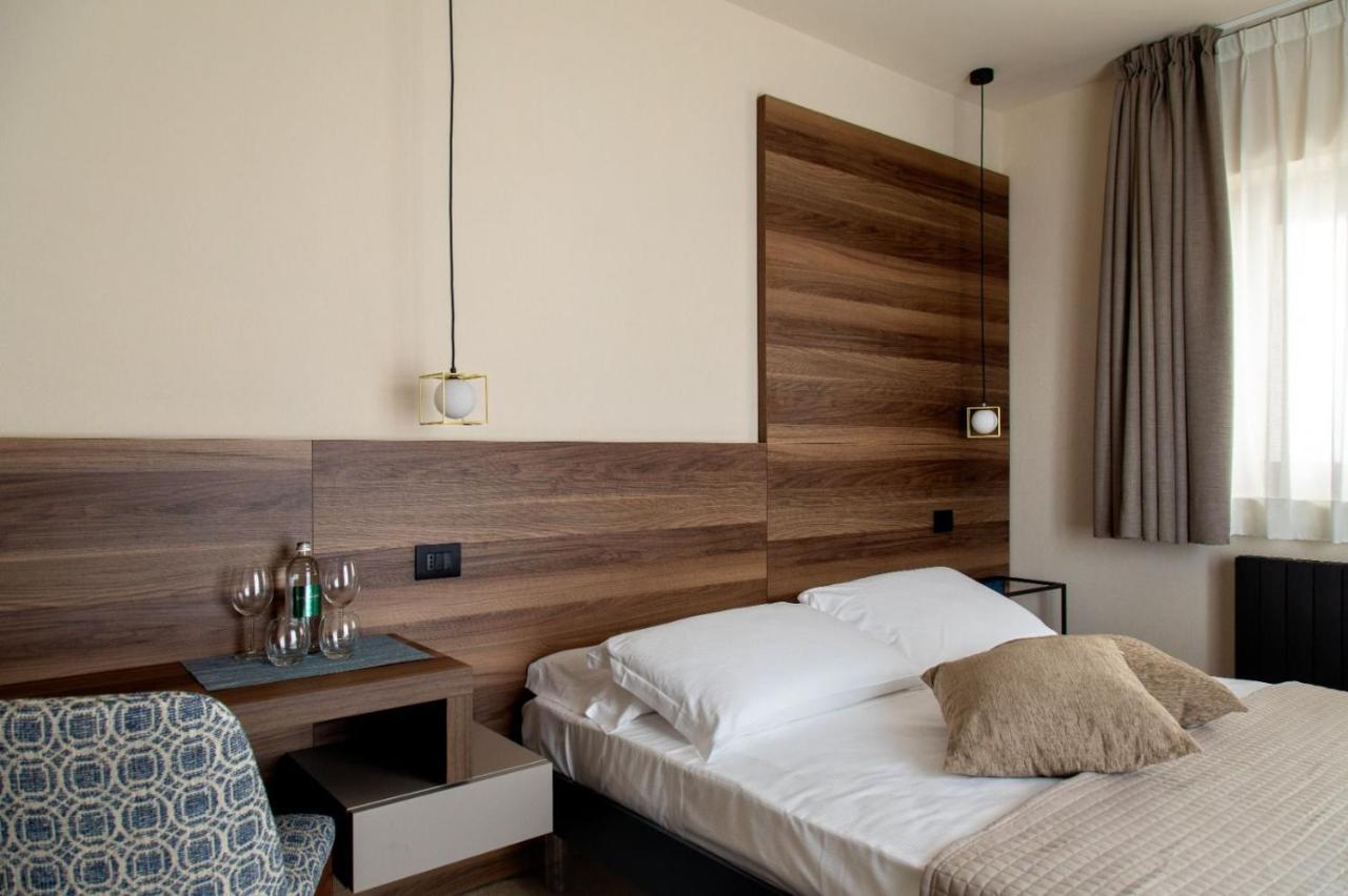 Hotel Destasu' Bed And Wellness Castel del Monte  Exterior foto