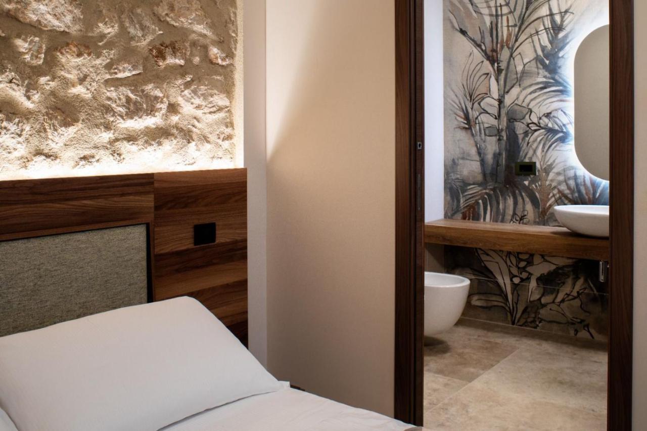 Hotel Destasu' Bed And Wellness Castel del Monte  Exterior foto