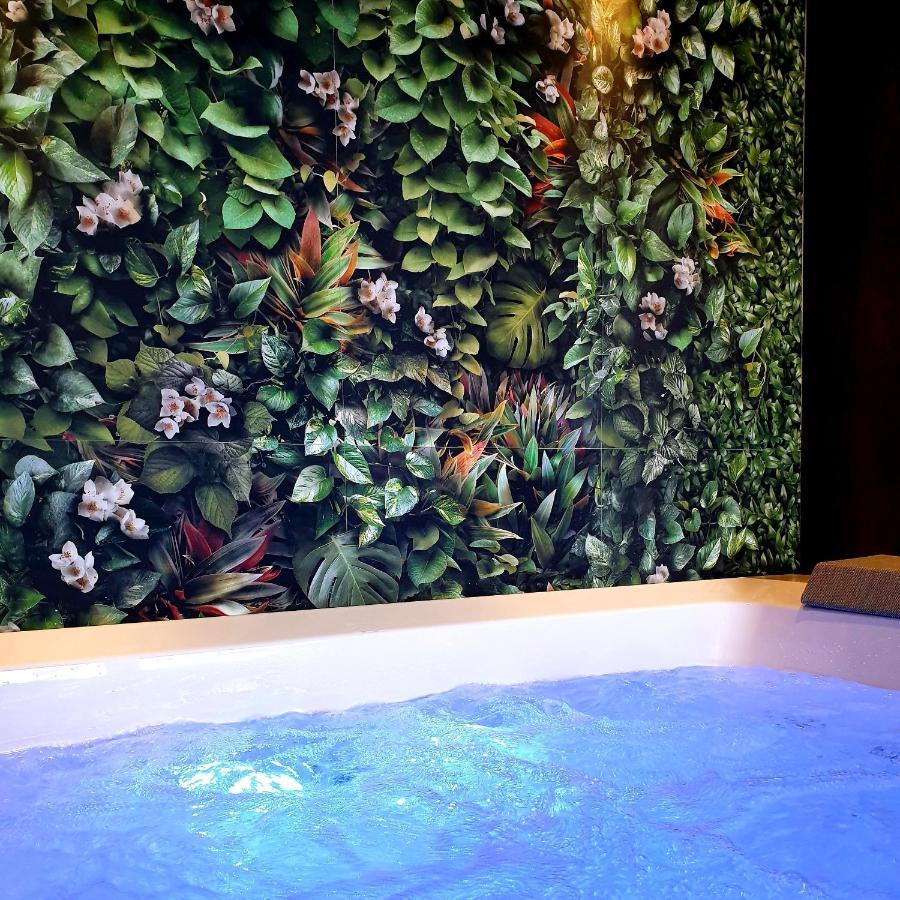 Hotel Destasu' Bed And Wellness Castel del Monte  Exterior foto